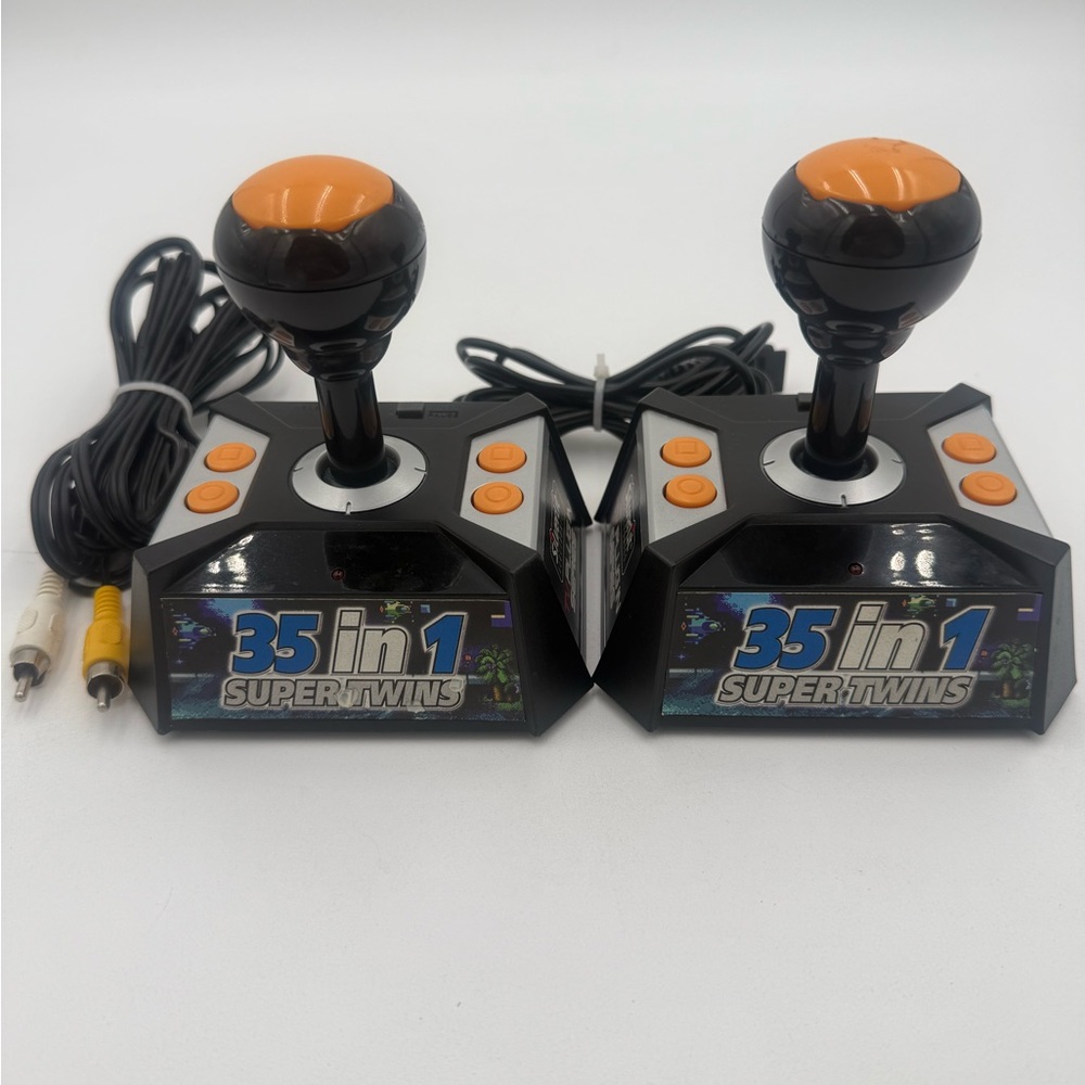 Silverlit Super Twins 35-in-1 Plug & Play TV Game - Tested & Working Rare Arcade